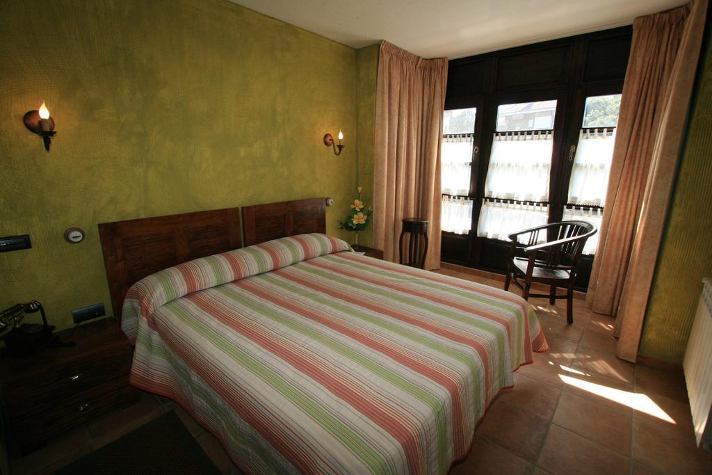 Posada-Spa Privilegio de Vara Noja Quarto foto