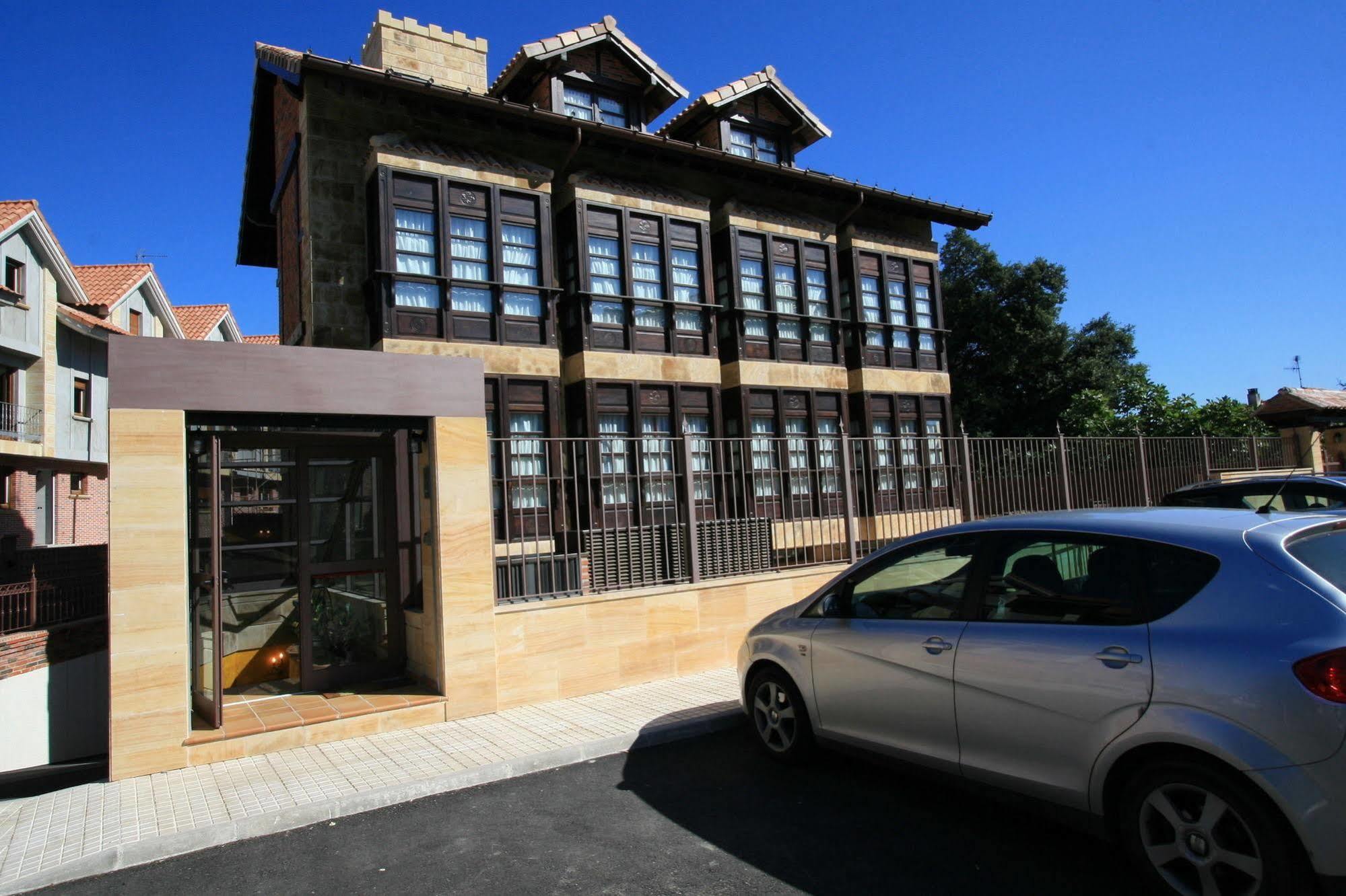 Posada-Spa Privilegio de Vara Noja Exterior foto